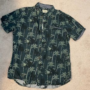 Mens Tropical Short Sleeve Button Down, Size M